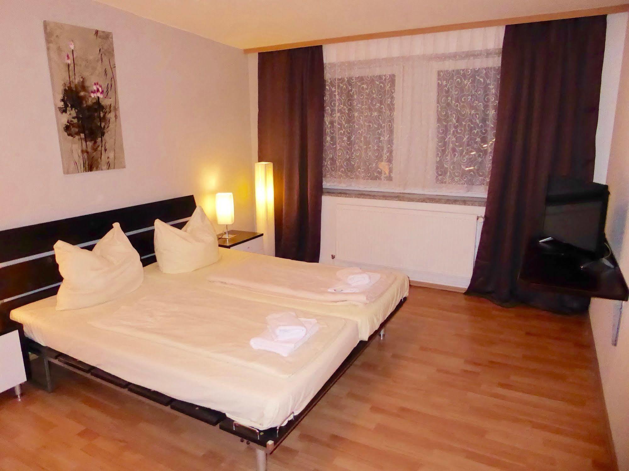 Boardinghouse Mundsburg Aparthotel ฮัมบูร์ก ภายนอก รูปภาพ